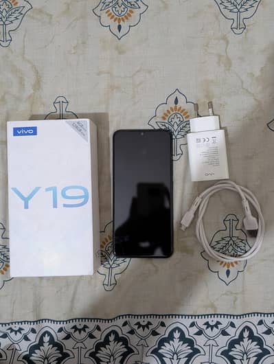 Vivo Y19 4/128 gb