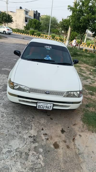 Toyota Corolla XE 2000