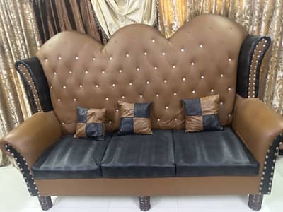 Luxury 10-seater sofa set (3+3+2+1+1). Premium king designer sofa set