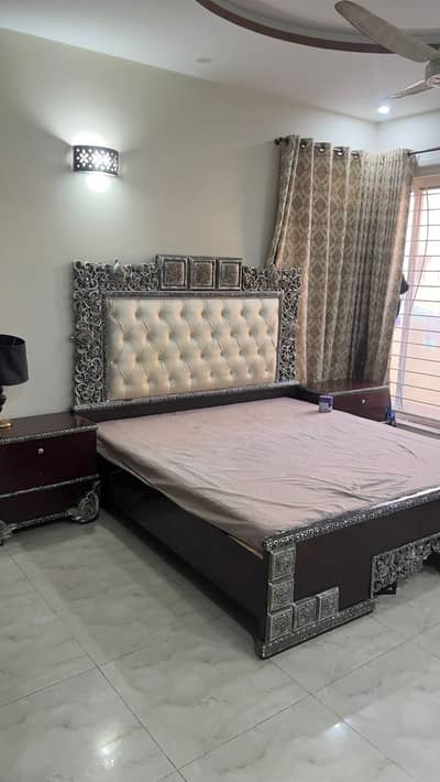 Luxury solid wood king size Bed set with dresser and side table