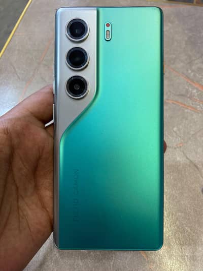 Tecno CAMON 40 Pro