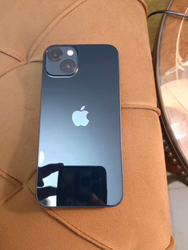 Apple iPhone 13 4