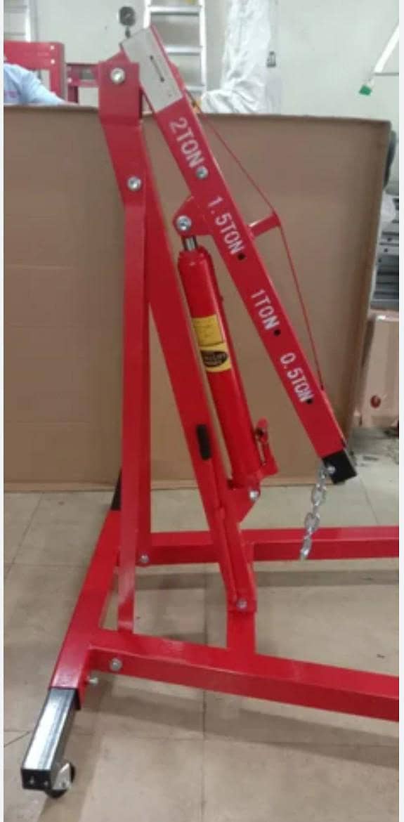 HYDROLIC ENGINE CRANE 5