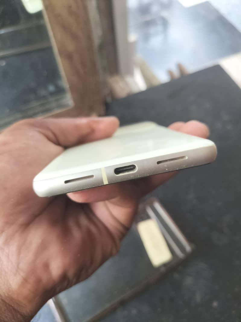 Google Pixel 7 5