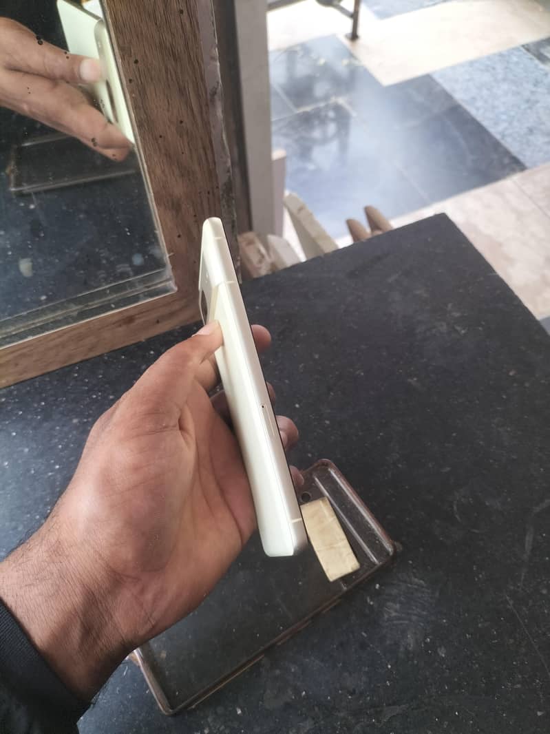Google Pixel 7 6