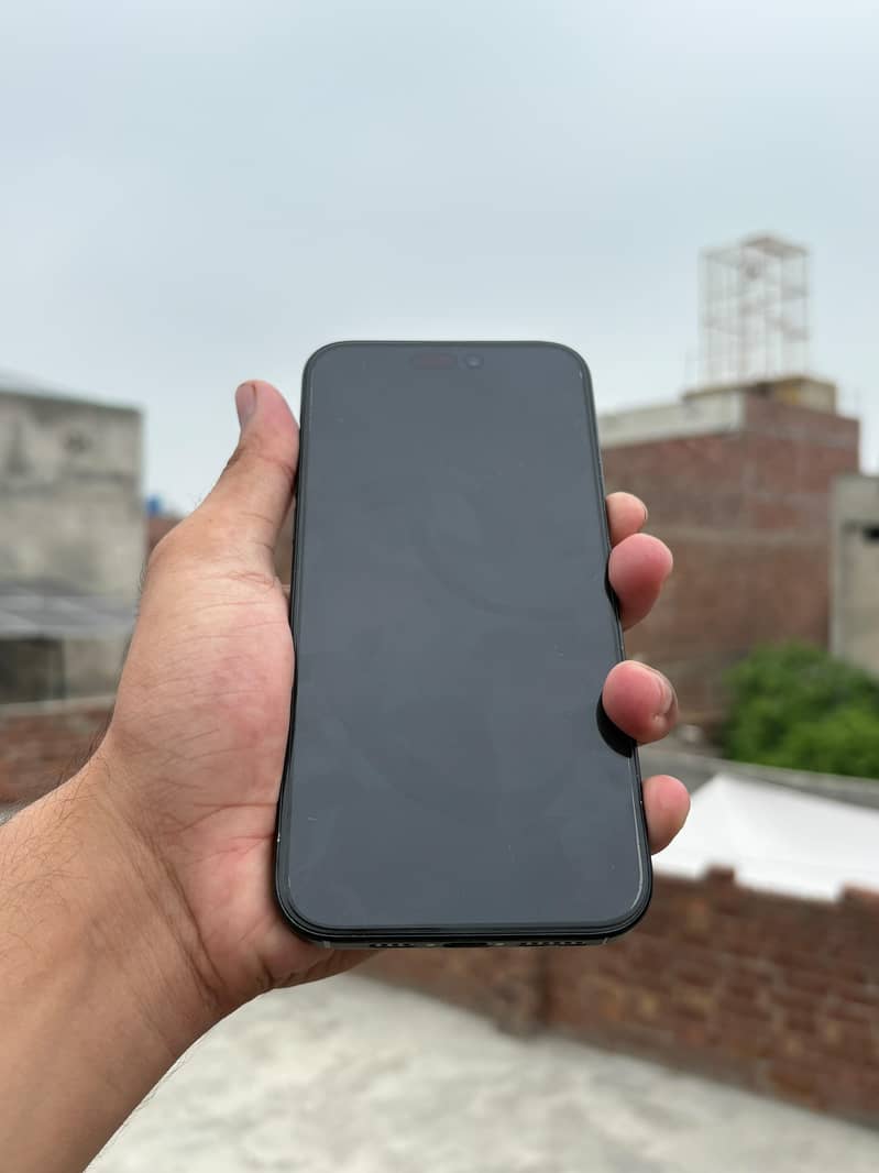 Apple iPhone 15 plus 4