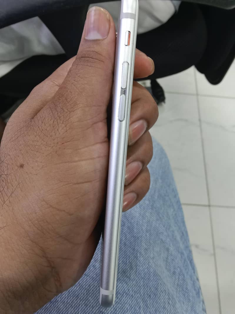 Apple iPhone 6 2
