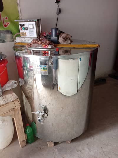 Milk chiller