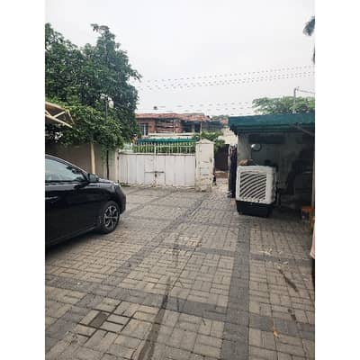 Garden Town 2 Kanal Commercial Double Storey Marble Flooring 18 Rooms Big Parking Multi National Company IT Office Guorment Private Office Ideal Prime Location Easy Approach