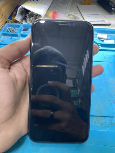 iPhone 11 64GB JV Non-PTA - Urgent Sale (Serious Buyers Only)
