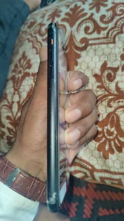 Apple iPhone XR