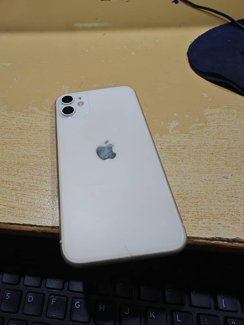 Apple iPhone 11 5