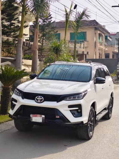ROYAL RENT A CAR & Tours