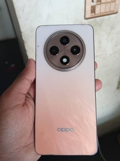 OPPO Reno 12f