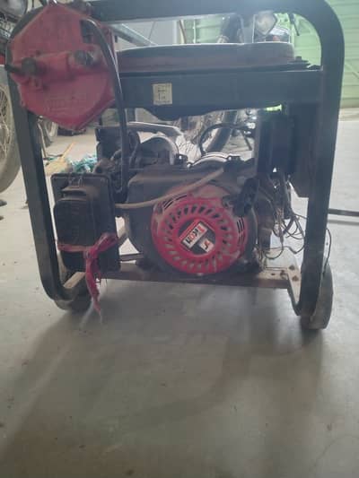 Used genrator petrol and gas good condition 03456765667