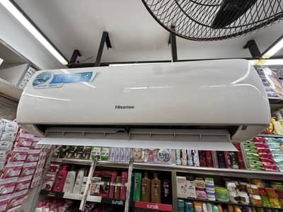 Hisense inverter AC 1.5 ton just 2 year use