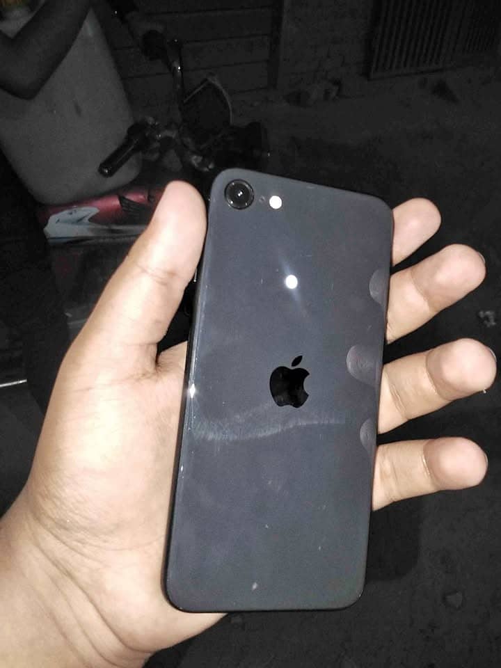 Apple iPhone SE 0