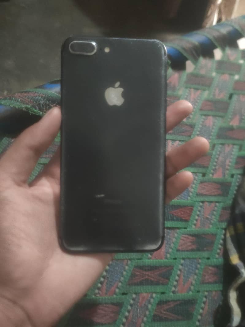 Apple iPhone 7 Plus 2