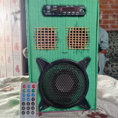 Hand Made rechargeable speaker box for sale