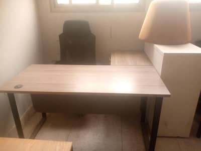 uesd inpodin offics chir tabil