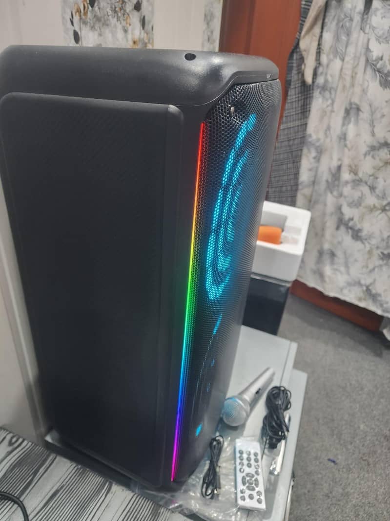 k-broad speaker 2