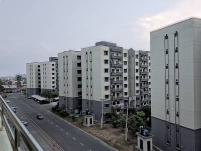 10 MARLA 3 BEDROOM APARTMENT AVAILABLE FOR SALE