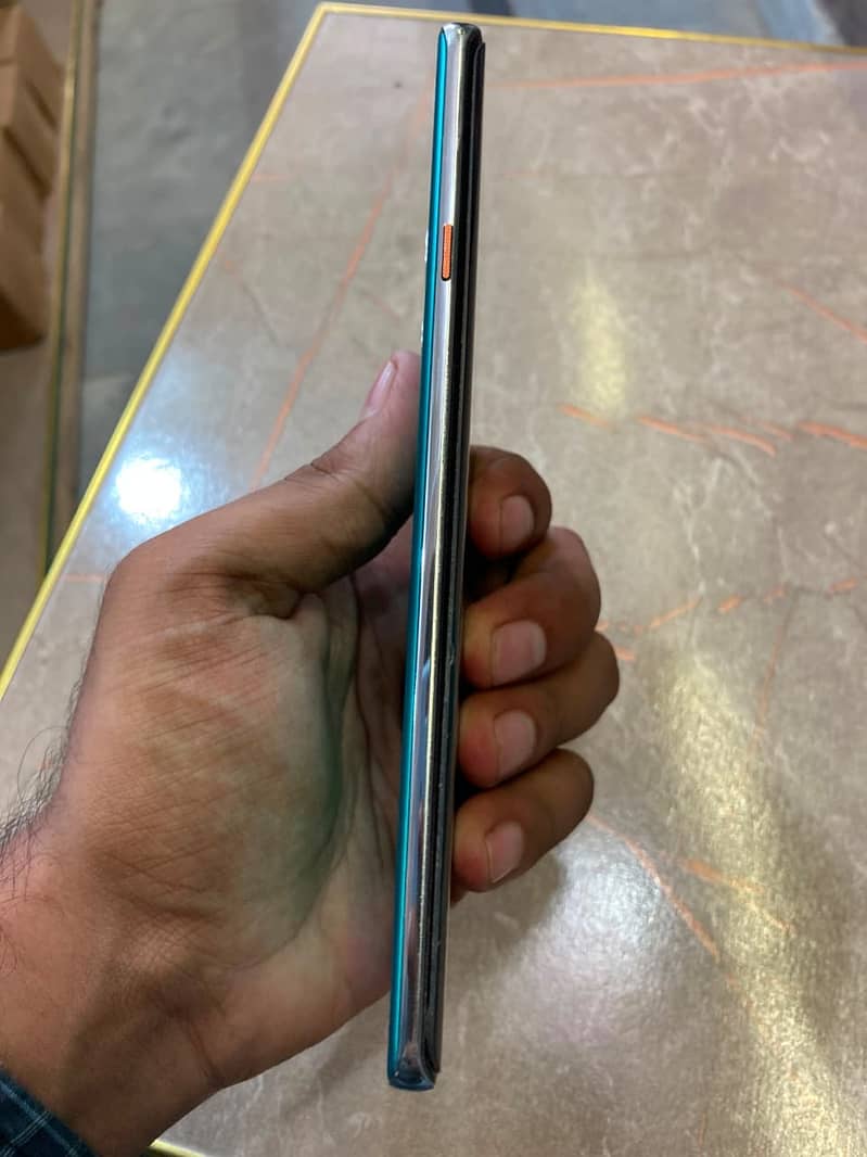 Tecno CAMON 40 Pro 3