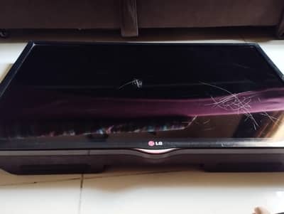 LG 32 Inch LED TV (Model: 32LN542B) - Good Condition