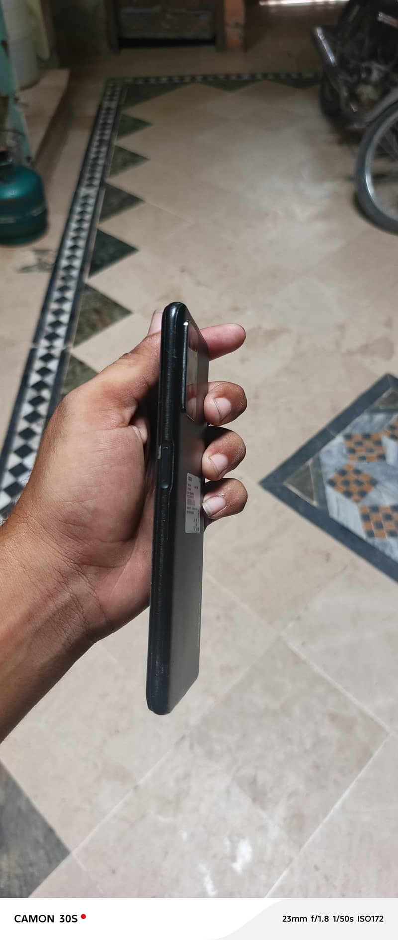 OPPO A76 3