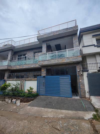 6 Marla double story double unit house available for Rent near Askari 14 gate 2