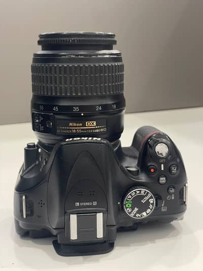 Nikon D5200 DSLR camera