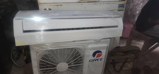 10by10 use only 3mont bohat hi acha ac ha istmal ni howa 0371022757