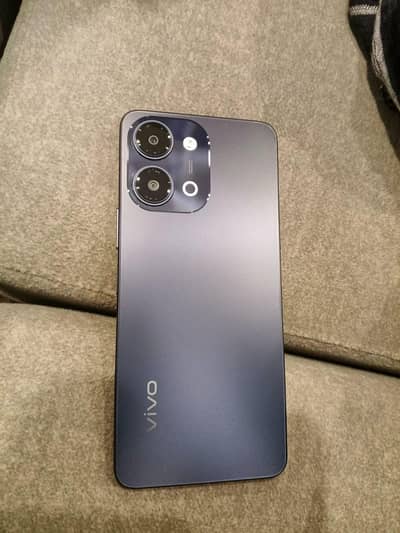 Vivo Y11D 128gb/23 Days used box and All accessories included