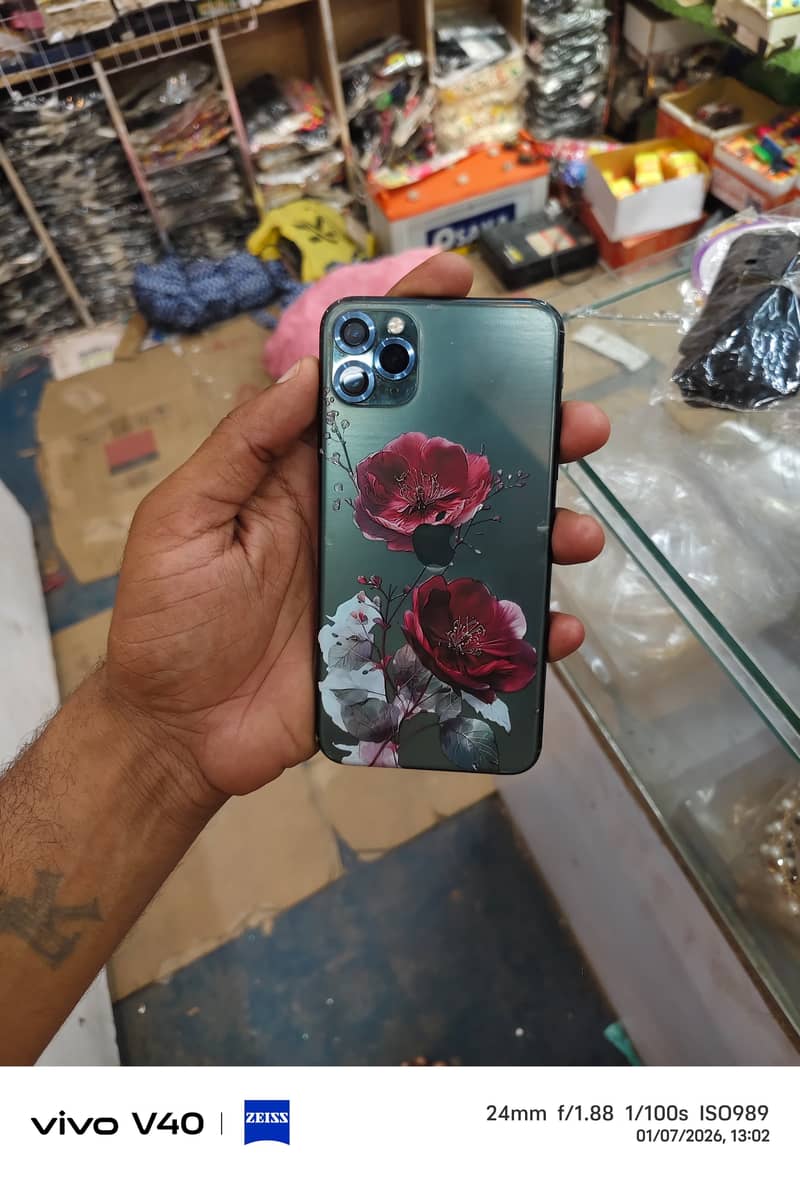iPhone 11 Pro Max 1