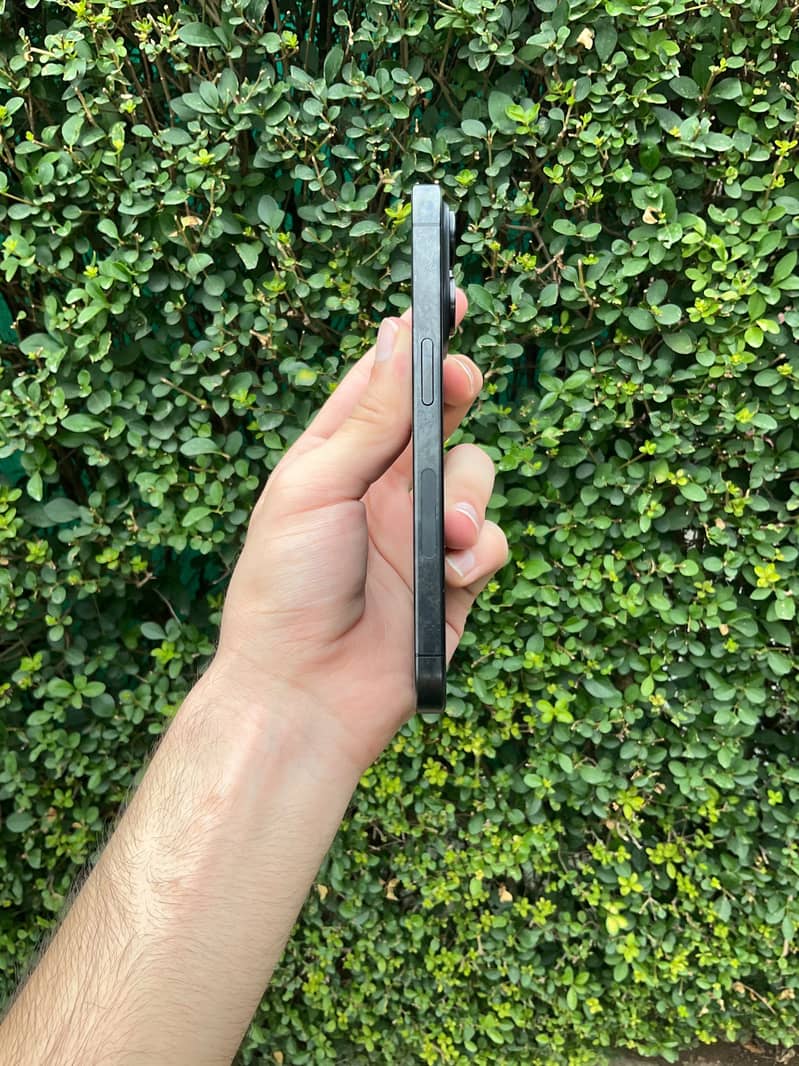 iPhone 15 pro 1