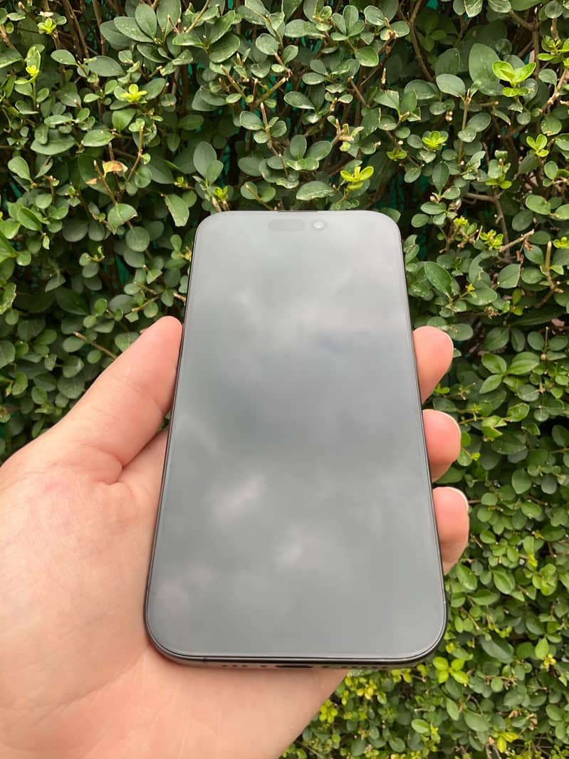iPhone 15 pro 4