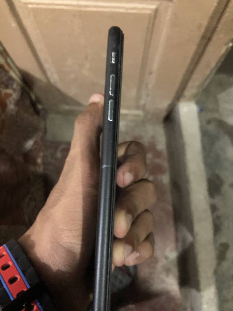Apple iPhone 7 Plus 3