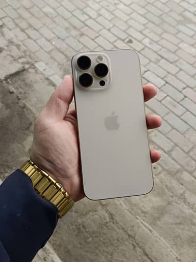 Apple iPhone 16 Pro Max