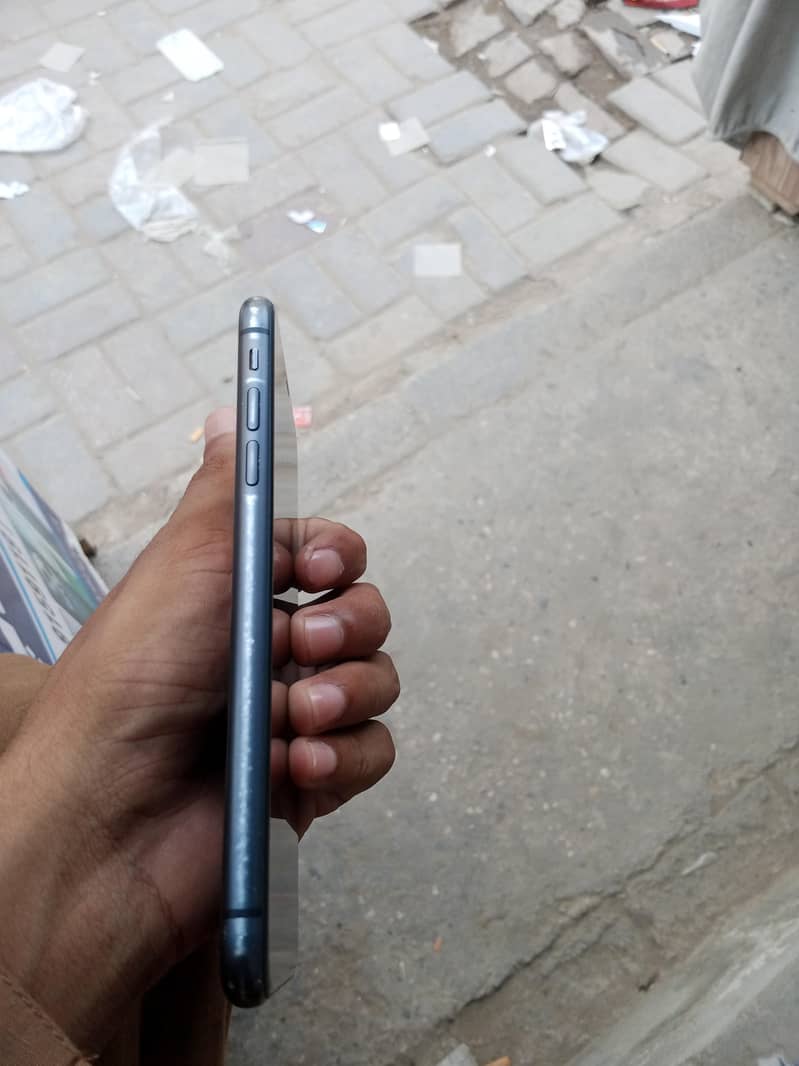 Apple iPhone 11 2