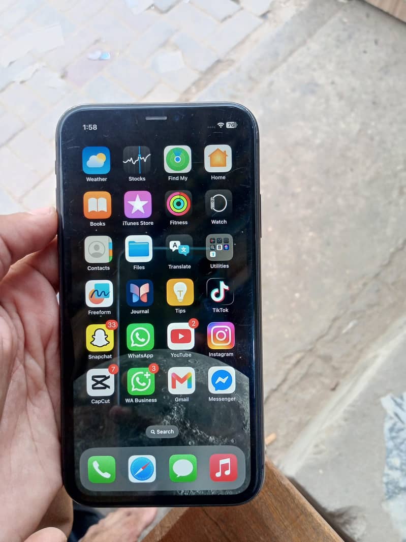 Apple iPhone 11 6