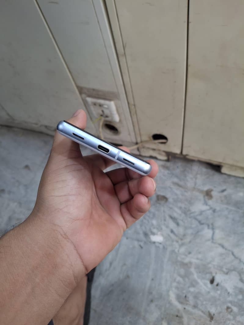 Google Pixel 7a 5