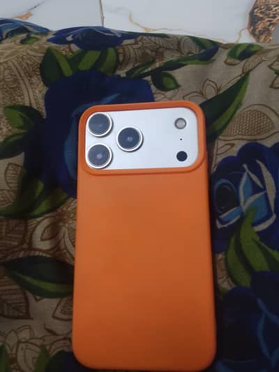 Apple iPhone XR Converted to 17 pro max premium body Color White