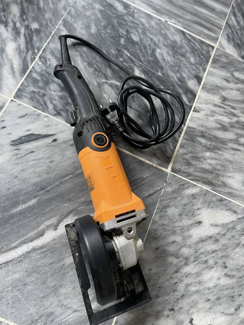 Cutter grinder machine 1