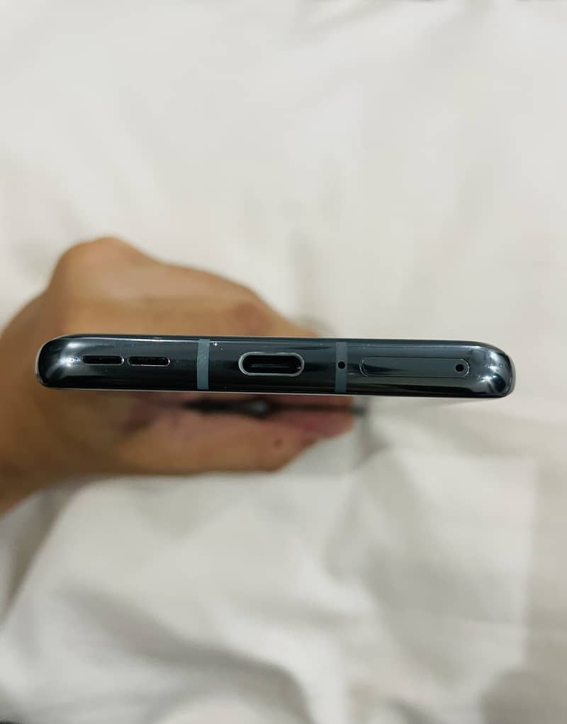 One Plus 9 Pro 7
