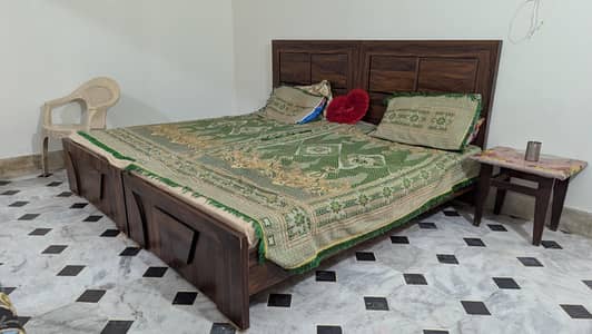 2 Bed Frames with Mattresses – Good Condition (Chipboard) mm