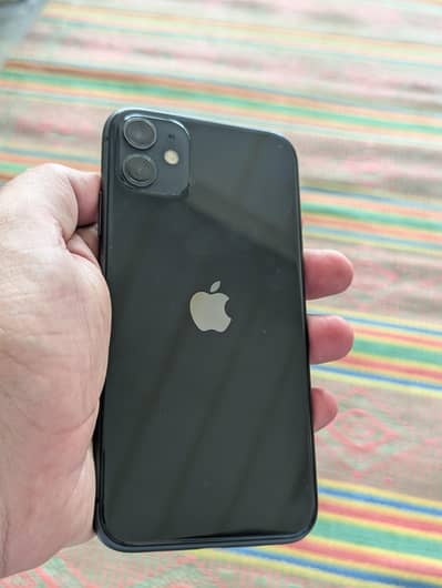 Apple iPhone 11, Waterpack -  64 GB, 87% Health, 3 Months Sim time