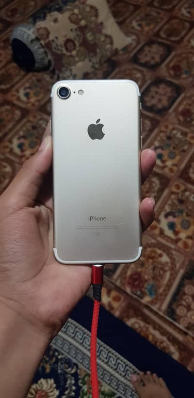 Apple iPhone 7