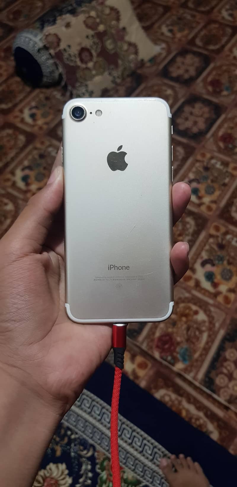 Apple iPhone 7 0