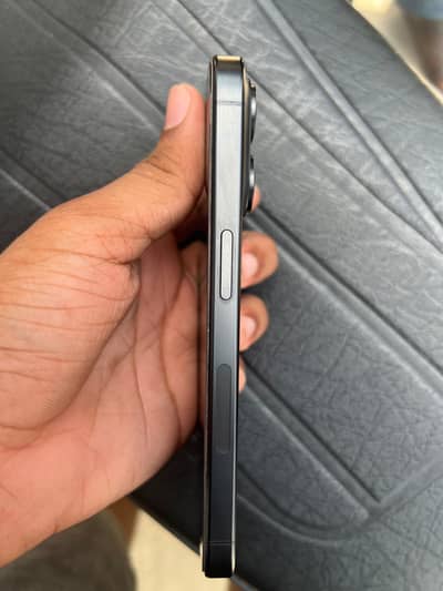 IPHONE 15 PRO JV