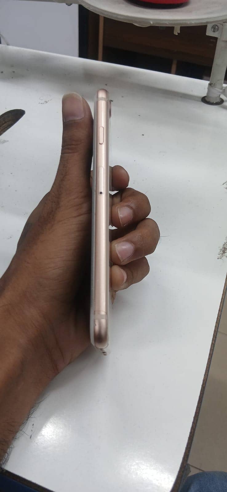 Apple iPhone 8 0